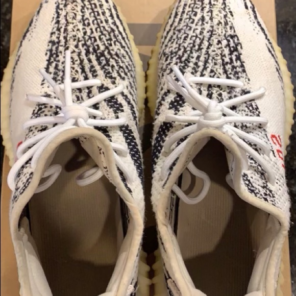 Yeezy Boost 350 V2 Zebra. - Picture 8 of 9